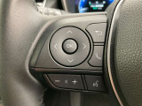 運転中、オーディオの操作をしてて、ハッとしたことはありませんか?ステアリングスイッチは、運転中でもハンドルでオーディオの操作が可能です。安全なドライブをサポートします。