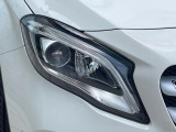 ●LEDヘッドライト:夜間走行時も良好な視界を確保し安心して運転できる高輝度LEDヘッドライトを装備!点灯速度が早く、消費電力も抑えられています。