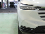 LEDヘッドライトは、点灯の瞬間から光量を発揮し、突然暗くなるトンネルなどでの安定感を高めます。