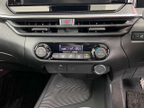 オートエアコンで快適な車内温度を演出してくれます!