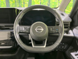 【純正革巻きステアリング】上質な革を使用することで、手にしっかり馴染みとても運転しやすいハンドルです♪