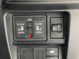 ◆◆両側電動スライドドア!!荷物で手が塞がる時など簡単にドアの開閉が出来ます!何より力いらずで開閉OK!女性やお年寄りにも優しい♪電動機能はOFFにもできますから元気なお子様の駆け出しも安心!
