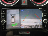 【全周囲カメラ】上が丸見え!! 駐車時に周りの様子が見えます。駐車時も安心ですよ!!