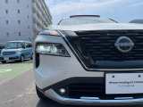 ☆ 【LEDヘッドライト】 悪天候や夜間走行時も良好な視界を確保し安心して運転できる高輝度LEDヘッドライトを装備!点灯速度が早く、消費電力も抑えられています ☆