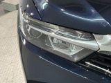 LEDヘッドライトは、点灯の瞬間から最大光量を発揮し、突然暗くなるトンネルなどでの安定感を高めます。