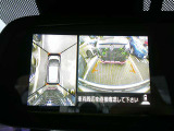 【アラウンドビューモニター】空から見下ろした映像がナビ画面にて確認可能です。駐車もラクラクですよ♪