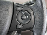◆アダプティブクルーズコントロール◆予め設定した車速内でクルマが自動的に加減速。前走車との適切な車間距離を維持しながら追従走行します。【LKAS】車線維持支援システムでステアリング操作を支援。