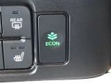 ★ECONスイッチ★ エコドライブを加速しよう!スイッチをONにすると、運転の仕方によるロスを抑え込み燃費をよくするようクルマが頑張ります(*^ー^*)燃費向上にチャレンジ♪