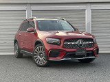 メルセデス・ベンツの定める厳しい基準をクリアしたお車のみをご案内させて頂きます。納車前整備はメーカー規定に基づき最大100項目にも及ぶ点検を熟練のメカニックによって行いご納車させて頂きます。