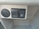 運転席シートヒーターが付いております