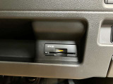 ETCを装備。これで高速道路の料金所もノーストレス。ノンストップで通過します。