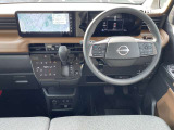 運転席周りも視界もよくハンドルも軽い取り回しなのですごく運転がしやすい車です。