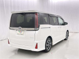 走りにこだわりながら収納力も持ち合わせたお車です。荷物を載せて軽快なドライブを楽しめますよ♪