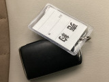 【キーレス】普段使いはもちろん、荷物が増える休日のレジャーにもうってつけ。鍵を探す手間を省き、家族みんなとの大切な時間をスムーズにスタートさせてくれます。