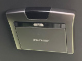 【フリップダウンモニター】大画面モニターで後席でもエンタメをお楽しみいただけます。小さなお子様にも大人気の装備です♪