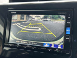 バックカメラももちろんついておりますので車庫入れの安心感がアップしますね!