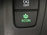 ★ECONスイッチ★ エコドライブを加速しよう!スイッチをONにすると、運転の仕方によるロスを抑え込み燃費をよくするようクルマが頑張ります(*^ー^*)燃費向上にチャレンジ♪