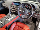 ☆センターパネルを運転席側に僅かに傾けたBMW独特のインパネ☆【駆け抜ける歓び】はここからもスタートしております☆