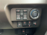 運転席からも操作できる両側パワースライドドア付きです。