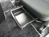 取り出しやすく、しまいやすい収納スペースが満載です。ティッシュやペットボトル等、用途に合わせた収納が可能ですので、使い方はあなた次第!