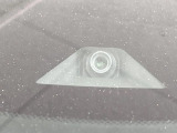 【エマージェンシーブレーキ】走行中に前方の車両等を認識し、衝突しそうな時は警報とブレーキで衝突回避と被害軽減をアシスト。より安全にドライブをお楽しみいただけます。