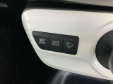 ★EVドライブモード★駆動用電池から電力を供給し電気モーターのみを使って走行するモードです!早朝・深夜の住宅街や屋内の駐車場などで騒音や排気ガスを気にすることなく走行することができます!