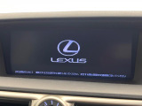 【メーカー純正ナビ】インテリアに溶け込むスタイリッシュな「専用設計」メーカーナビを装備♪視認性や操作性など基本性能にも優れ、より上質なカーライフをお楽しみいただけます。