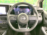 【純正革巻きステアリング】上質な革を使用することで、手にしっかり馴染みとても運転しやすいハンドルです♪