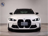 【キドニーグリル】BMWは約90年もの間、ほぼ全ての車両にひと目でBMWだと分かるこの特徴的なフロントグリルが備えられ、デザイン・アイコンとして親しまれてきました。