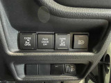 スマートキーや運転席のスイッチで後席両側スライドドアの開閉が可能♪電動だから力を入れてドアを開ける必要が無く、小さなお子様でも簡単に開け閉めでき快適です♪