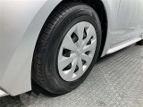 純正スチールタイヤになります。スタッドレスタイヤもこのサイズをお求め下さい。
