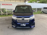 お客様に安全で快適なカーライフをお送りいただくために、中古車にも高いレベルの品質基準を設け、その基準に従って、全ての中古車について納車前整備を実施しています。