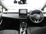 【運転席・インパネまわり】 ハンドル・シート・フロアーなど隅々までプロによるクリーニング済み☆彡キレイな車内でドライブが一層快適にお楽しみいただけます!!