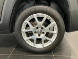215/60R17 純正17インチアルミホイールです。