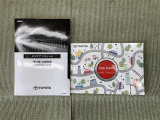 保証書(メンテナンスノート)・取扱説明書があります。