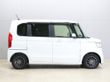 【コーティング】大好評のボディコーティング「グラスコーティング ガードコスメSP」もご納車までに施工可能。ボディをキレイな状態に保ってくれます。