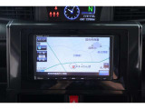 メモリーナビ(ストラーダ CN-B311B)を搭載。詳細地図も入っているので、初めて行く場所でも道に迷うことなく安心です。また、ETC内蔵になってます!高速道路の料金所をスムーズに通過できます♪