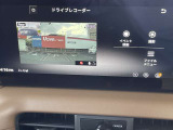 ドライブレコーダーが、より快適な走りと、いっそうの安心感を与えます。