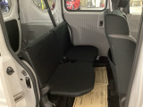 乗車人数や荷物の量、車内での過ごし方に合わせて、シートのレイアウトを変更できます。