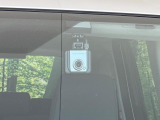 【ドライブレコーダー】ドライブレコーダー装備!走行中はもちろん、あおり運転や事故に遭遇した際、映像で記録し、万一のリスクに備えます。※記録用SDカードはお客様ご自身でご準備いただく必要があります。
