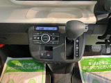 車両状態証明書修復歴の有無も一目瞭然。機能や内装・外装、走行距離、修復歴の有無をチェックし、クルマの状態を10段階にした車両状態証明書。数字や記号を使ってわかりやすく表示しています。