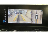 バックカメラにより駐車時の後方確認も楽にできます。