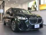 【BMWの伝統-2】時代を超える美しさ。磨き抜かれたエアロダイナミクスが瞳を奪う。一目で伝わるスポーティーなプロポーションは、BMWの走行性能を生み出すのに欠かせない要因の一つです。
