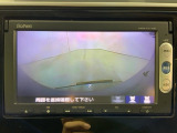リアカメラ付で、後方をナビ画面で確認。車庫入れも安心です。もちろん、バックギアと連動しています。