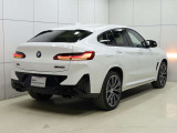 X4 M40i 4WD 