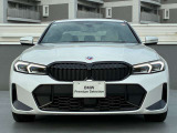 ★弊社のお車をご覧頂きありがとうございます。弊社は千葉県にあるBMW正規ディーラー店ですので安心してご検討下さい。全国各BMWディーラーにて保証サービスも受けられますので遠方のお客様もご安心下さい。★