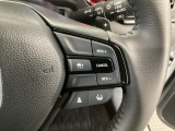【アダプティブ・クルーズ・コントロール】予め設定した車速内でクルマが自動的に加減速。 前走車との適切な車間距離を維持しながら追従走行し、高速道路でのドライバーの疲労を軽減してくれる嬉しい機能付♪