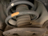 お車を安心してお乗りいただく為には、足回りの定期点検が欠かせません。サービスサポート(有償保証)では無料点検もご提供しており、安心のカーライフをお過ごしいただけるサポート体制が整っています。