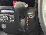 ハンドルに近い位置で、運転席からも見やすく操作しやすい ☆★インパネシフト★☆ どのギアに入っているか一目瞭然(^^)