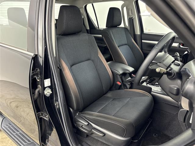トヨタ ハイラックス 2.4 Z ディーゼル 4WD 4WD ワンオーナー の中古車